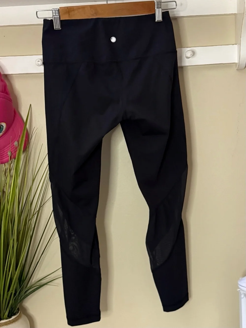 Yogalicious Black Lux Size Small Leggings White Logo Yoga Running Gym